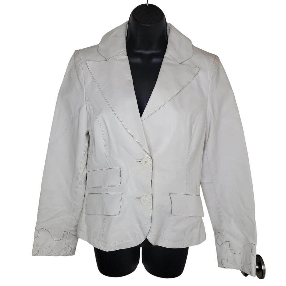 Black Rivet white leather moto jacket w/flames Size Medium